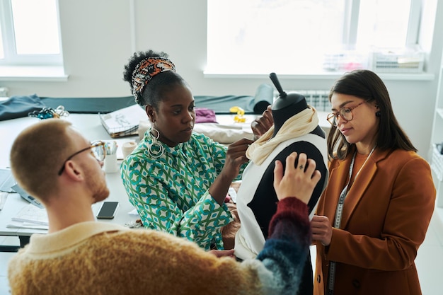 Група на майстер-класі з вишивки